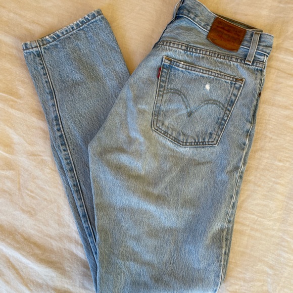 Distressed Levi’s 501 Jeans - Picture 10 of 12